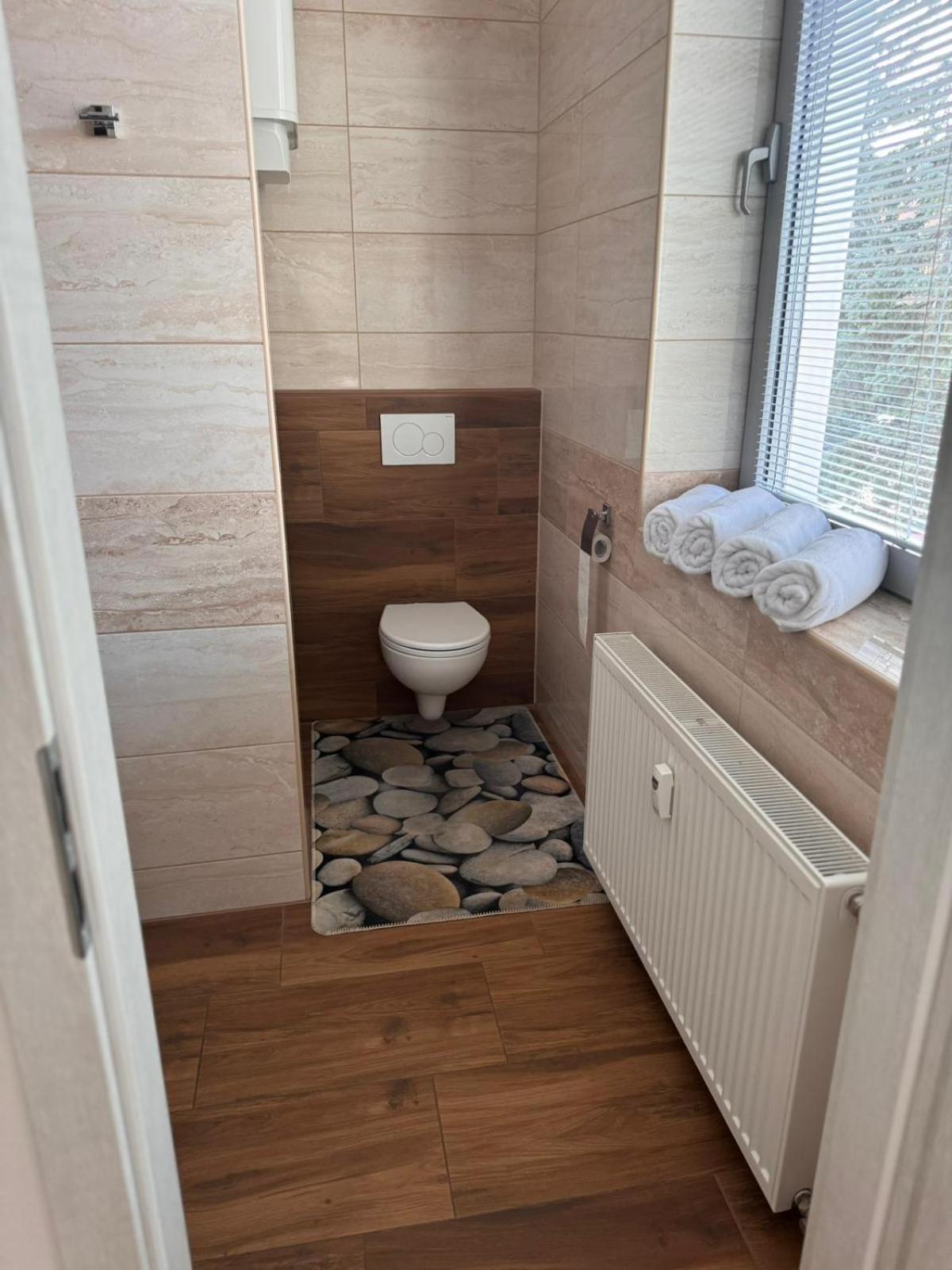 Apartman Ruza ルジョムベロク エクステリア 写真